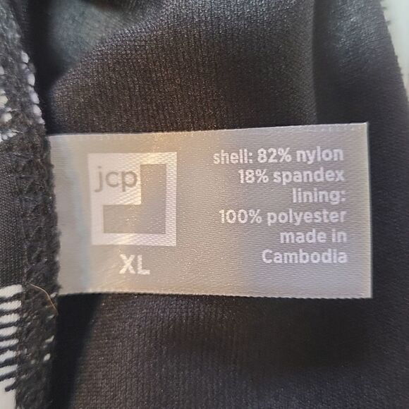 Two Piece Swimsuit / J.C. Penney - Picture 7 of 7